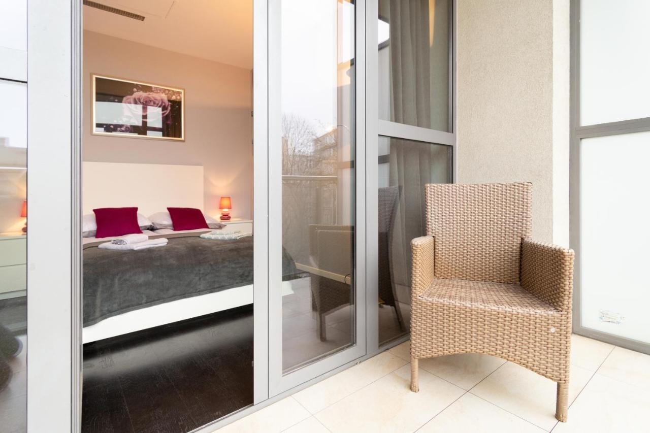 Secret Charm Fully Equipped Apt With Balcony Krasków Exterior foto